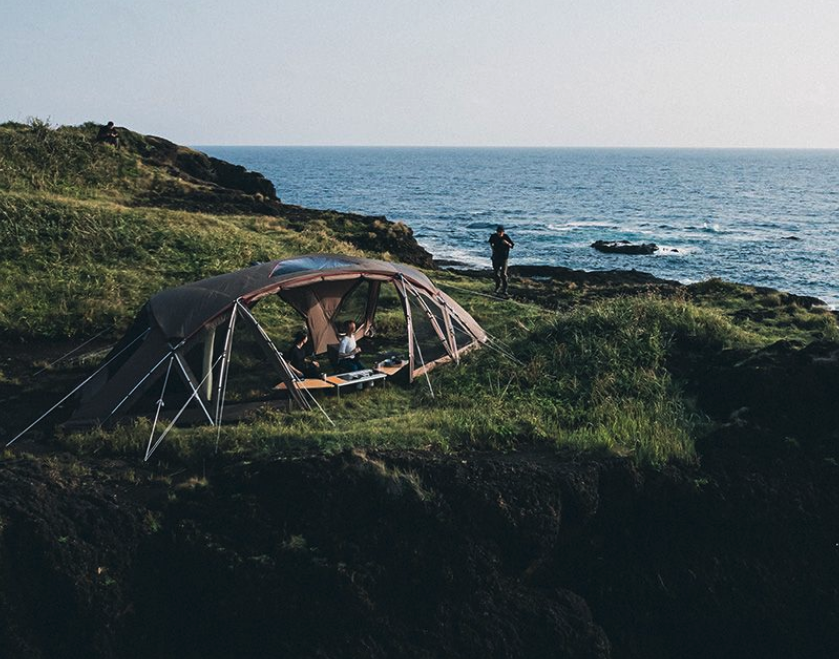 Snow Peak's expansively panoramic Zekka tent makes it onto US shores - Vimarsana News